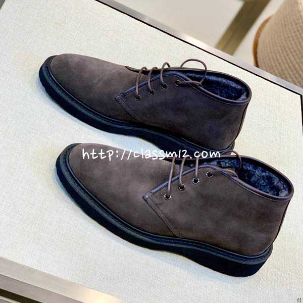 프라다 25 한정판 소가죽 카프스킨 부츠 B5537