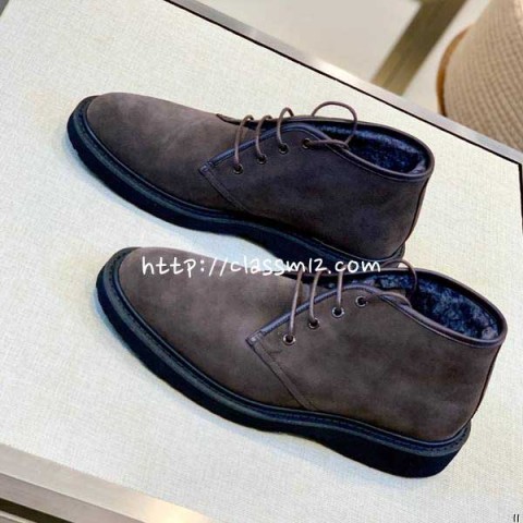 프라다 25 한정판 소가죽 카프스킨 부츠 B5537