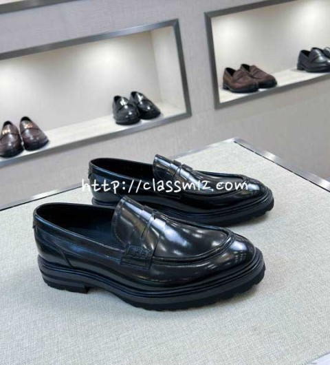 돌체앤가바나 25 한정판 소가죽 카프스킨 신발 B5546