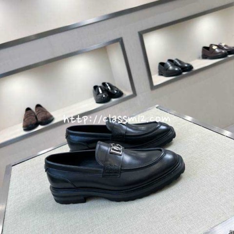 돌체앤가바나 25 한정판 소가죽 카프스킨 신발 B5551