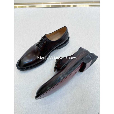 프라다 25 한정판 소가죽 카프스킨 신발 B5557