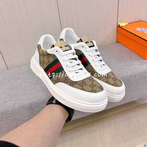 구찌 25 한정판 소가죽 카프스킨 운동화 B5560