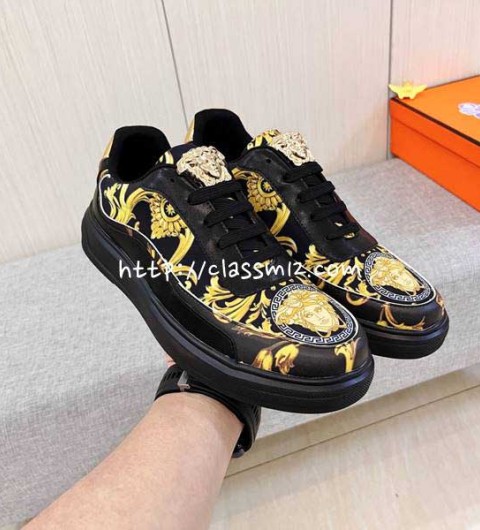 베르사체 25 한정판 소가죽 카프스킨 운동화 B5561