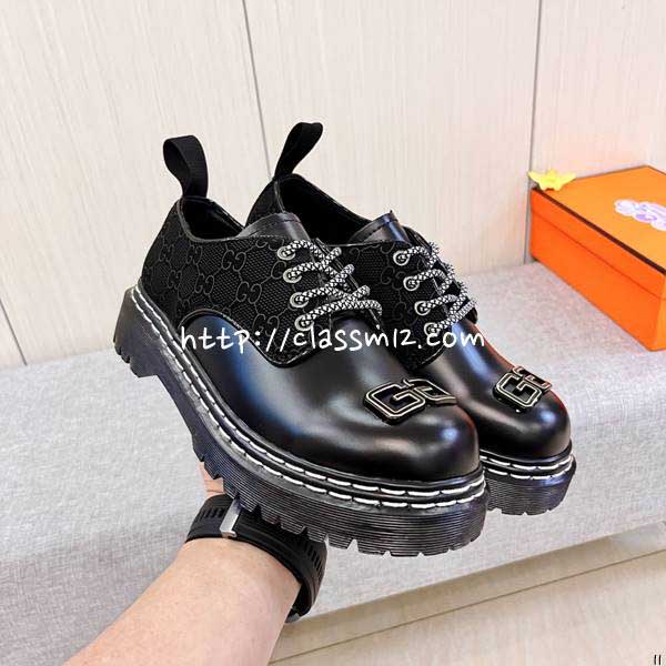 구찌 25 한정판 소가죽 카프스킨 신발 B5563