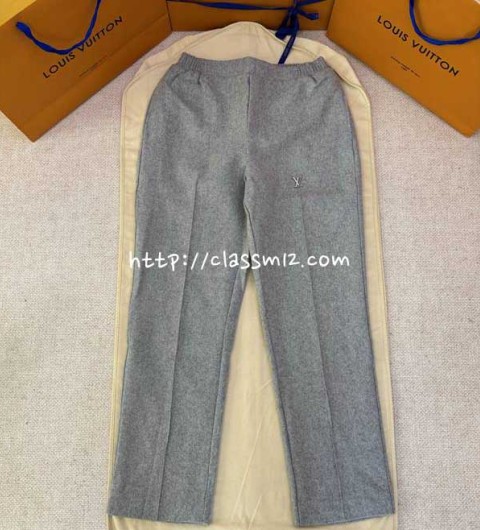 루이비통 25 한정판 양털 긴바지 A14155