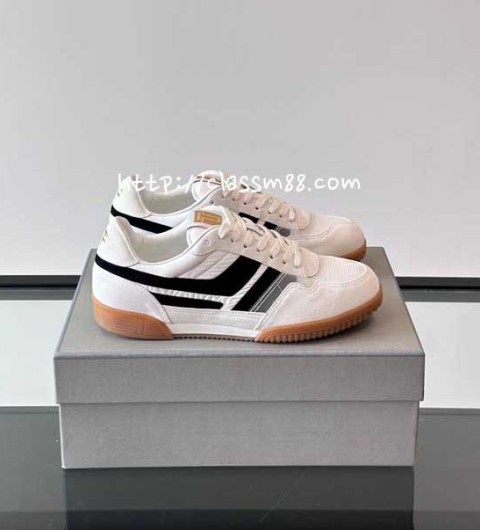 톰포드 25 한정판 소가죽 카프스킨 운동화 B5568