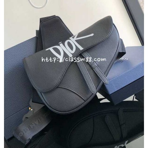 디올 25 한정판 Saddle Bag 소가죽 카프스킨 크로스백 가방 C5969