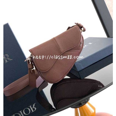 디올 25 한정판 소가죽 카프스킨 크로스백 가방 C5985