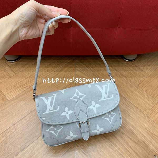 루이비통 25 한정판 Diane M14214 크로스백 가방 C6064